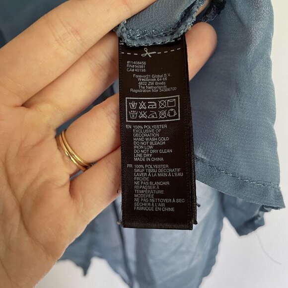 Forever 21 blue and white sheer summer sleeveless top lace detail size small - Picture 4 of 6